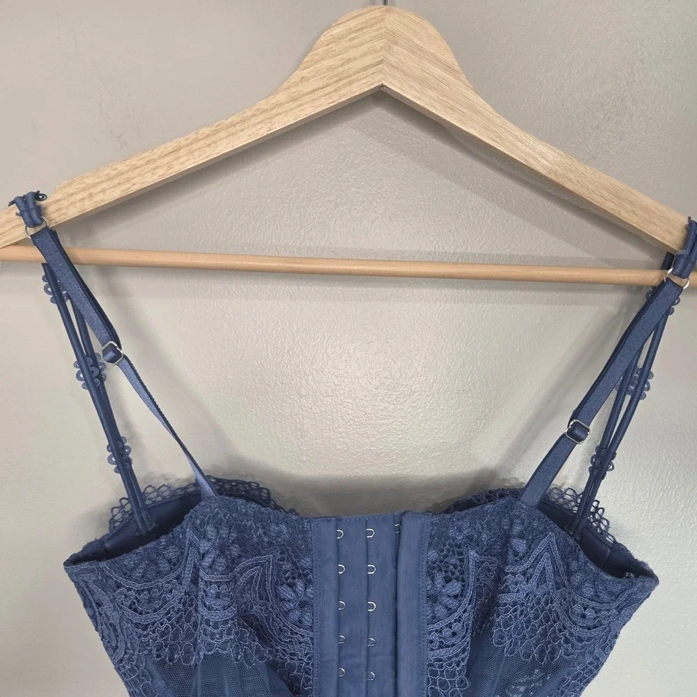 Victoria's Secret Very Sexy Bustier 32C Blue Lace Corset Zip Front Crop Top